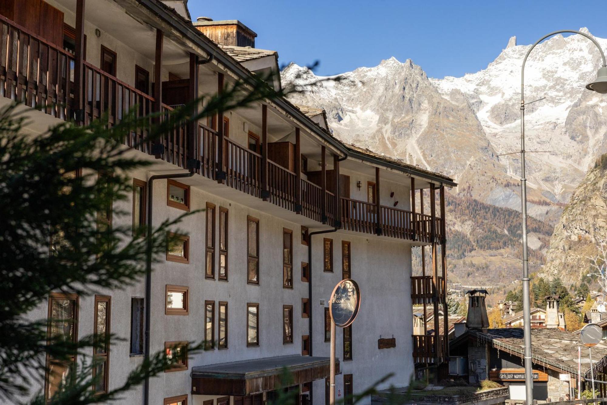 Chetif Apartment - Courmayeur Center 외부 사진